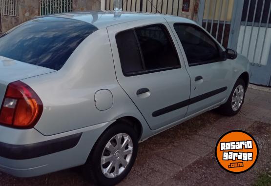 Autos - Renault Clio autentic 2003 Diesel 180000Km - En Venta