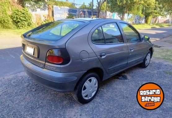 Autos - Renault Megane 1999 Nafta 111111Km - En Venta