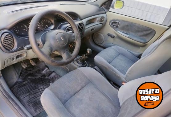 Autos - Renault Megane 1999 Nafta 111111Km - En Venta