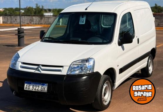 Utilitarios - Citroen Berlingo 2017 Nafta 38000Km - En Venta