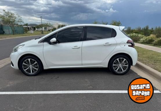Autos - Peugeot Feline 2017 Nafta 115000Km - En Venta