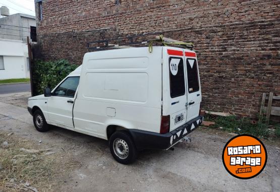 Utilitarios - Fiat Fiorino 2000 Diesel 315000Km - En Venta