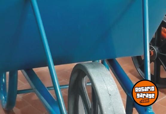 Herramientas - CARRETILLA DE CHAPA - RUEDA PLASTICA - $51.000 - MUY BUENA - En Venta