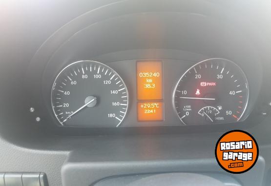 Utilitarios - Mercedes Benz SPRINTER 411 V2 2018 Diesel 35000Km - En Venta