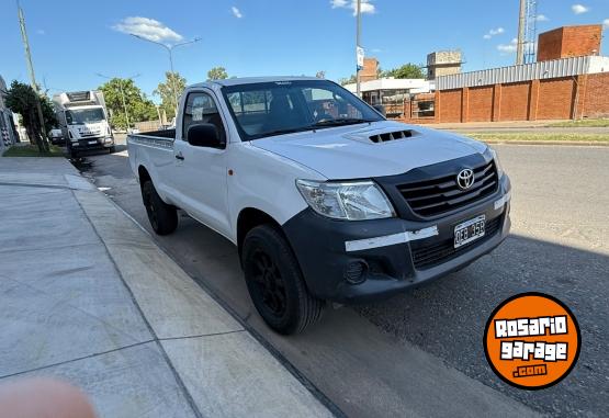 Utilitarios - Toyota Hilux cabina simple 2014 Diesel 208000Km - En Venta