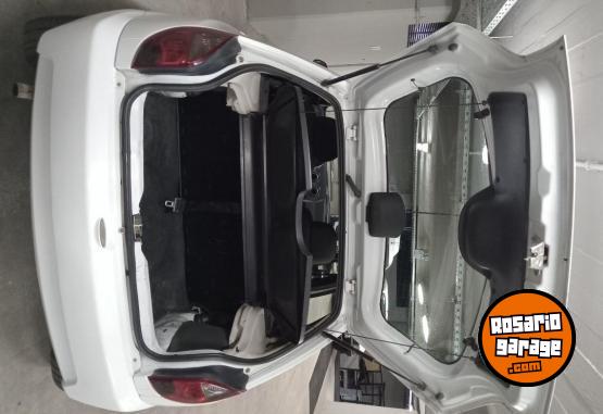 Autos - Chevrolet CELTA 1.4 LT 5 PUERTAS 2011 Nafta 270000Km - En Venta