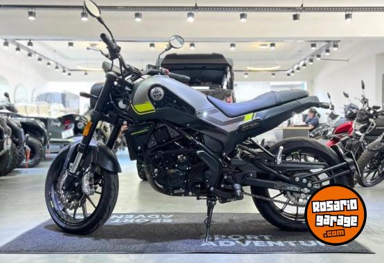 Motos - Benelli Leoncino 250 2023 Nafta 5830Km - En Venta