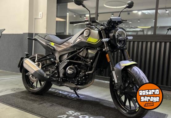 Motos - Benelli Leoncino 250 2023 Nafta 5830Km - En Venta