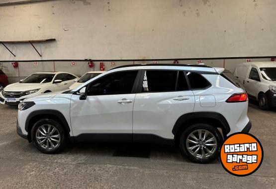 Autos - Toyota corolla cross xli 2022 Nafta 55000Km - En Venta