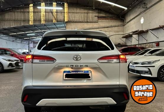 Autos - Toyota corolla cross xli 2022 Nafta 55000Km - En Venta