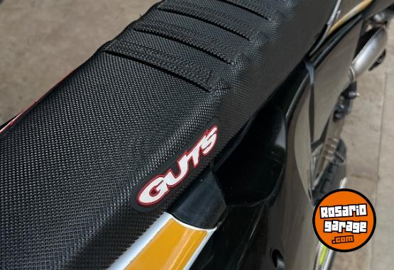 Motos - Husqvarna Fc250 rockstar 2023 Nafta 135Km - En Venta