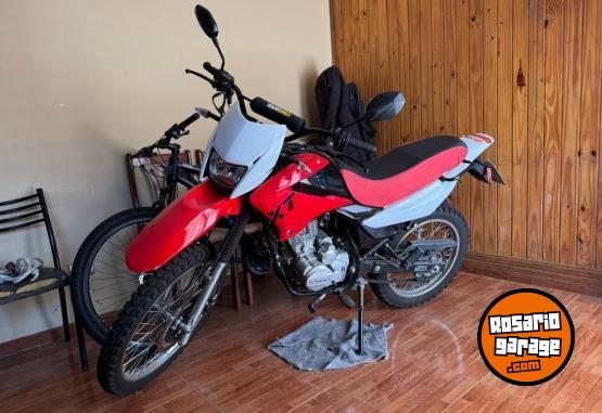 Motos - Corven Triax 150 2025 Nafta 1500Km - En Venta