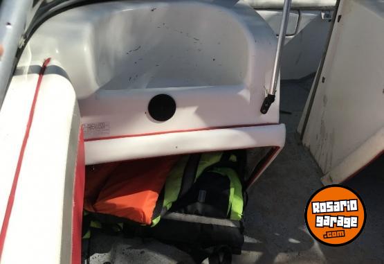 Embarcaciones - VENDO LANCHA MYSTIC LARSEN MARINE - En Venta