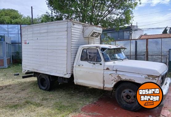 Camiones y Gr�as - Ford 350 motor Perkins - En Venta