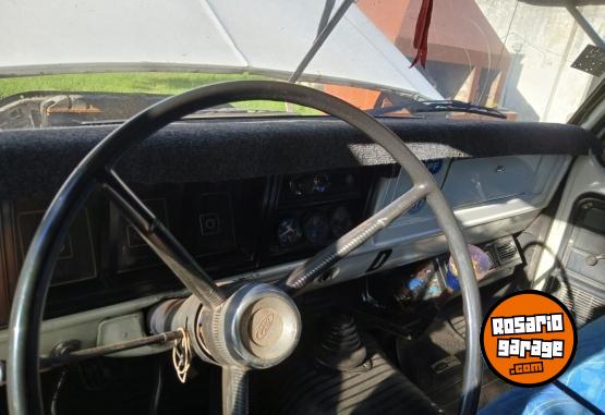 Camiones y Gr�as - Ford 350 motor Perkins - En Venta