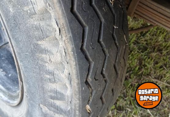 Camiones y Gr�as - Ford 350 motor Perkins - En Venta