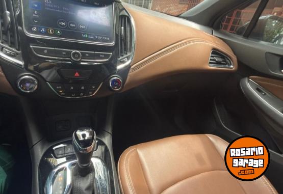 Autos - Chevrolet Cruze Premier 2021 Nafta 87700Km - En Venta