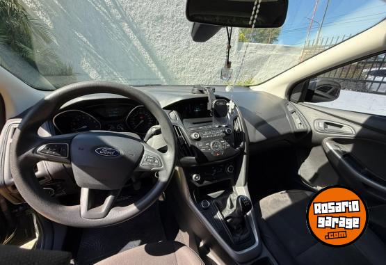Autos - Ford Focus 2016 Nafta 94000Km - En Venta