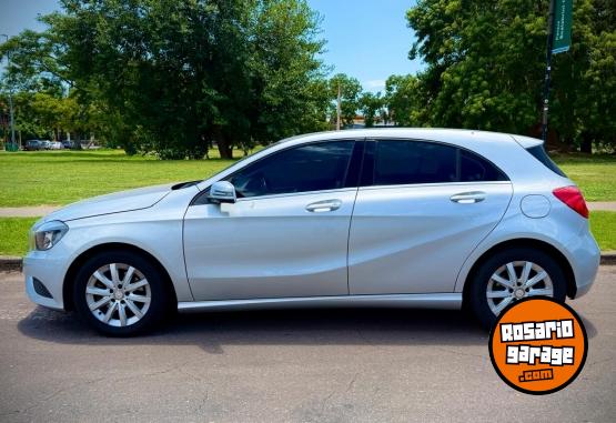 Autos - Mercedes Benz A 200 2013 Nafta 87000Km - En Venta