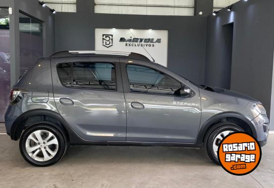 Autos - Renault Sandero Stepway 2017 Nafta 94000Km - En Venta