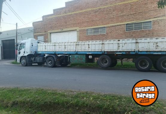 Camiones y Gr�as - Vendo/permuto - En Venta