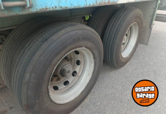 Camiones y Gr�as - Vendo/permuto - En Venta