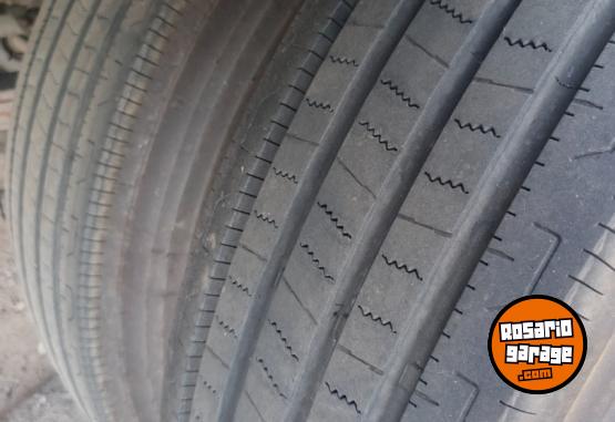 Camiones y Gr�as - Vendo/permuto - En Venta