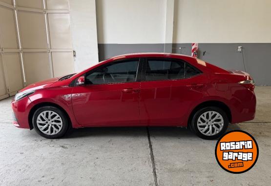 Autos - Toyota COROLLA XLI 2017 Nafta 121000Km - En Venta