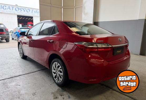 Autos - Toyota COROLLA XLI 2017 Nafta 121000Km - En Venta