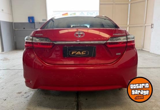 Autos - Toyota COROLLA XLI 2017 Nafta 121000Km - En Venta