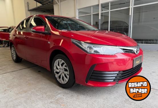 Autos - Toyota COROLLA XLI 2017 Nafta 121000Km - En Venta