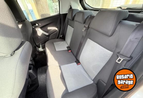 Autos - Peugeot 208 2013 Nafta 126000Km - En Venta