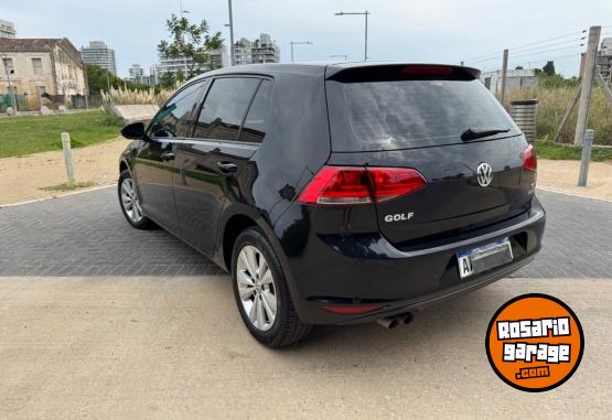 Autos - Volkswagen Golf 2017 Nafta 102000Km - En Venta