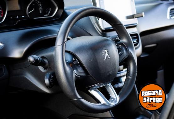 Autos - Peugeot 2008 Feline 2018 Nafta 50000Km - En Venta