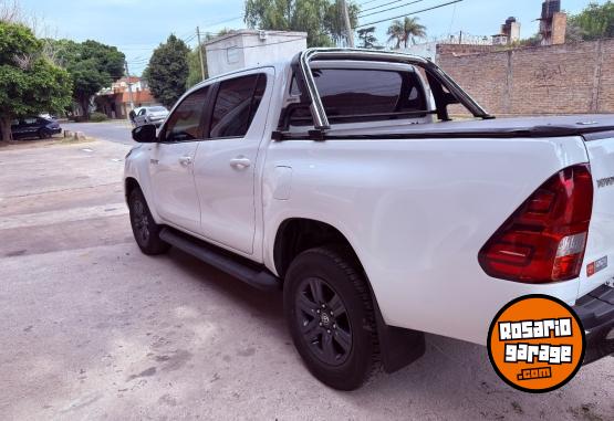 Camionetas - Toyota Hilux 2022 Diesel 26200Km - En Venta