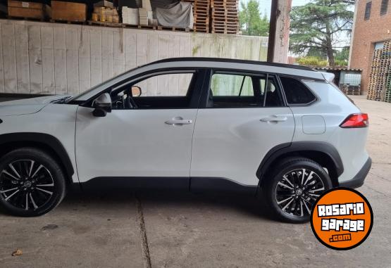 Autos - Toyota COROLLA CROSS SEG 2.0 2025 Nafta 2900Km - En Venta