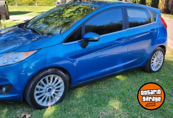 Autos - Ford FIESTA TITANIUM POWERSHIF 2017 Nafta 82000Km - En Venta