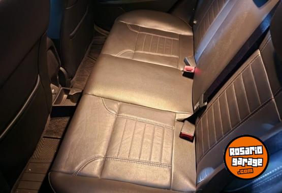 Autos - Ford FIESTA TITANIUM POWERSHIF 2017 Nafta 82000Km - En Venta