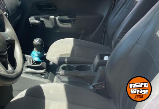 Camionetas - Volkswagen Amarok Starline 2015 Diesel 140000Km - En Venta