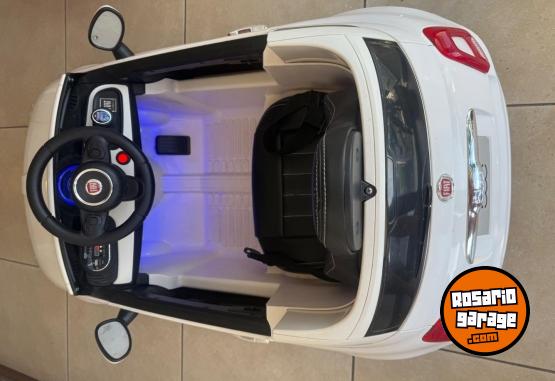 Art�culos para beb� - Auto a bater�a Fiat 500 con control remoto - En Venta