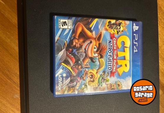 Electrónica - Vendo playstation usada slim con 4 joysticks y 3 juegos - En Venta