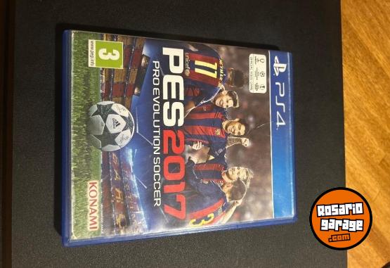 Electrónica - Vendo playstation usada slim con 4 joysticks y 3 juegos - En Venta