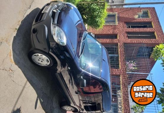 Utilitarios - Renault Kangoo 2015 GNC 150000Km - En Venta