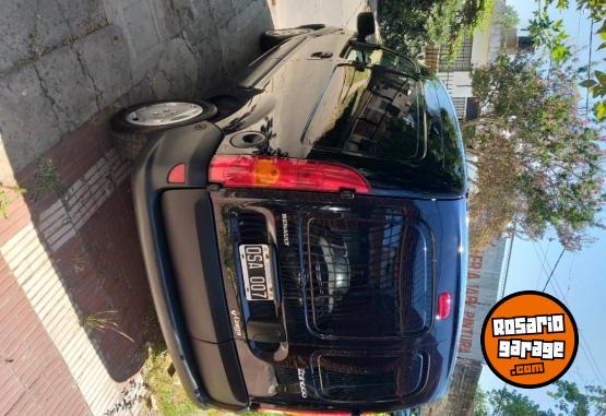 Utilitarios - Renault Kangoo 2015 GNC 150000Km - En Venta