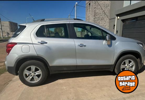 Camionetas - Chevrolet Tracker 2018 Nafta 80000Km - En Venta
