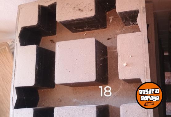 Herramientas - Hormigonera de volteo, mesa vibradora, moldes - En Venta