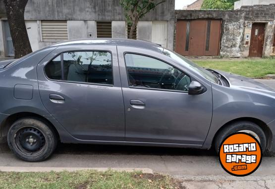 Autos - Renault Logan II authentic 1.6 2015 Nafta 87200Km - En Venta