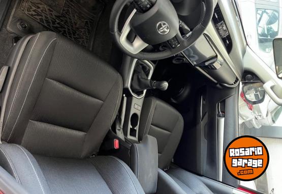 Camionetas - Toyota Hilux 2024 Diesel 11111Km - En Venta