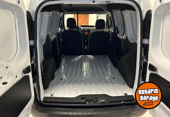 Utilitarios - Renault KANGOO - FURGÓN 2021 Nafta 101000Km - En Venta