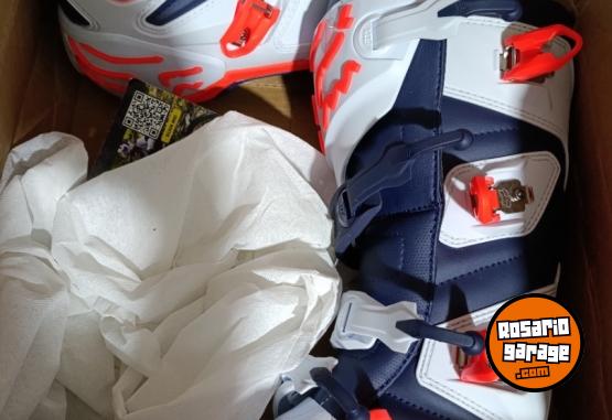 Accesorios para Motos - Botas NUEVAS enduro FOX - En Venta